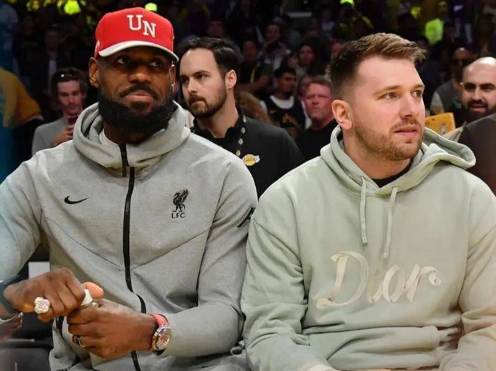 东契奇禁赛损失26万，湖人季后赛面临考验