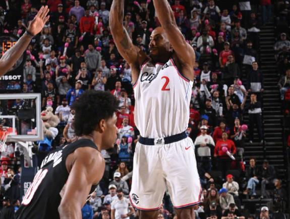 快船主场告负无缘西部前