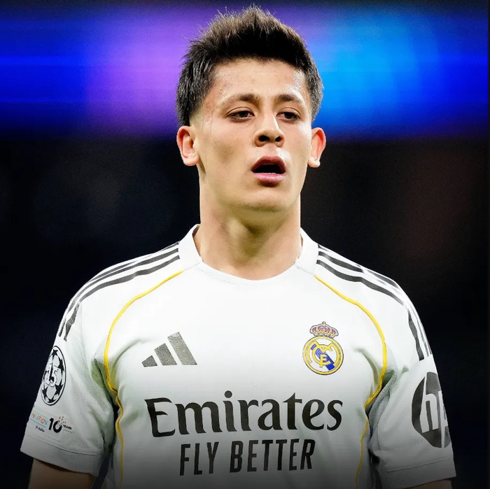 皇马双星伤退影响赛季，曼城引援瞄准中场新星